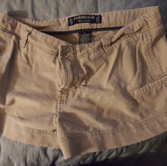 Khaki shorts - Picture 1 of 1